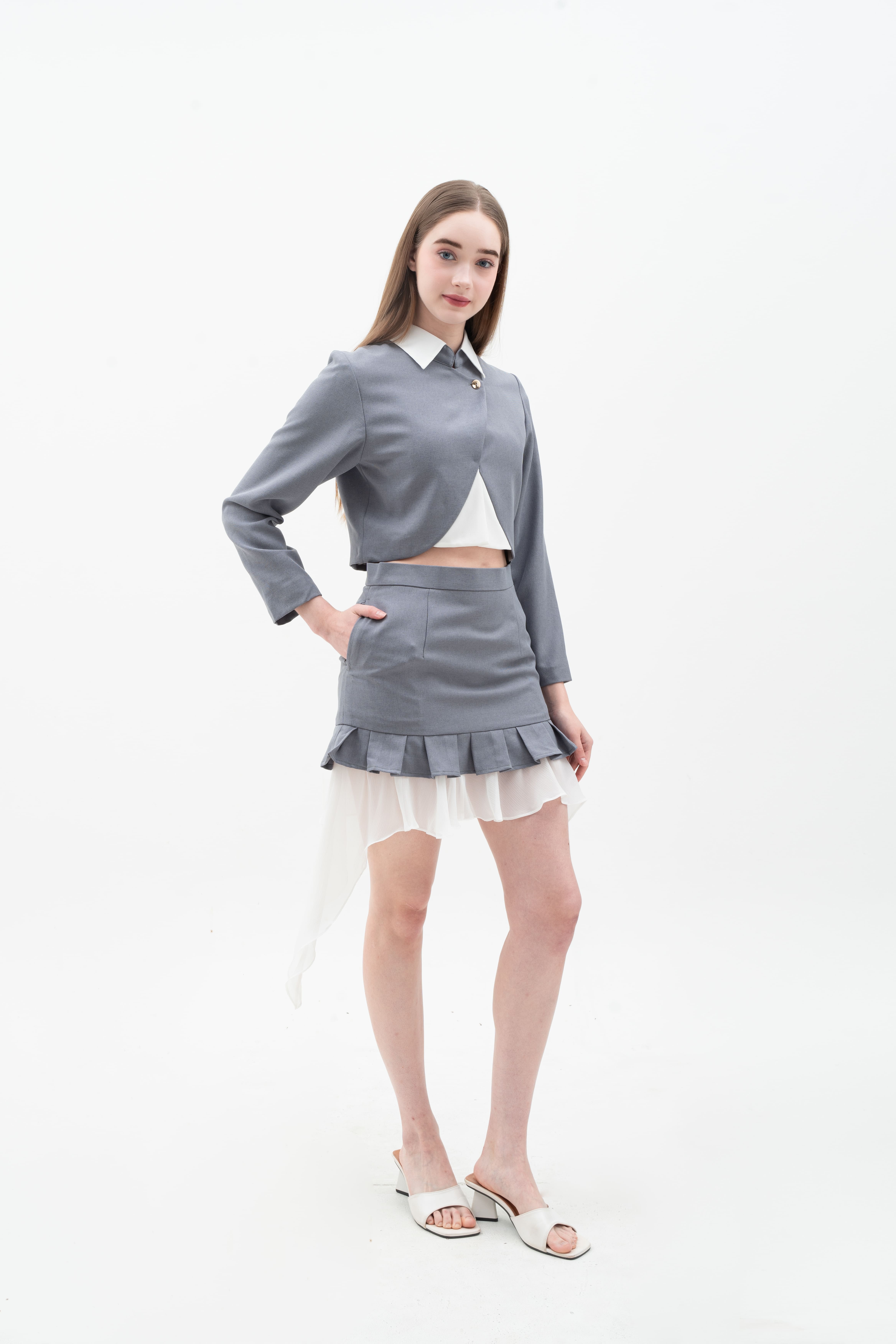 VICTORIA BLAZER - Cropped Blazer