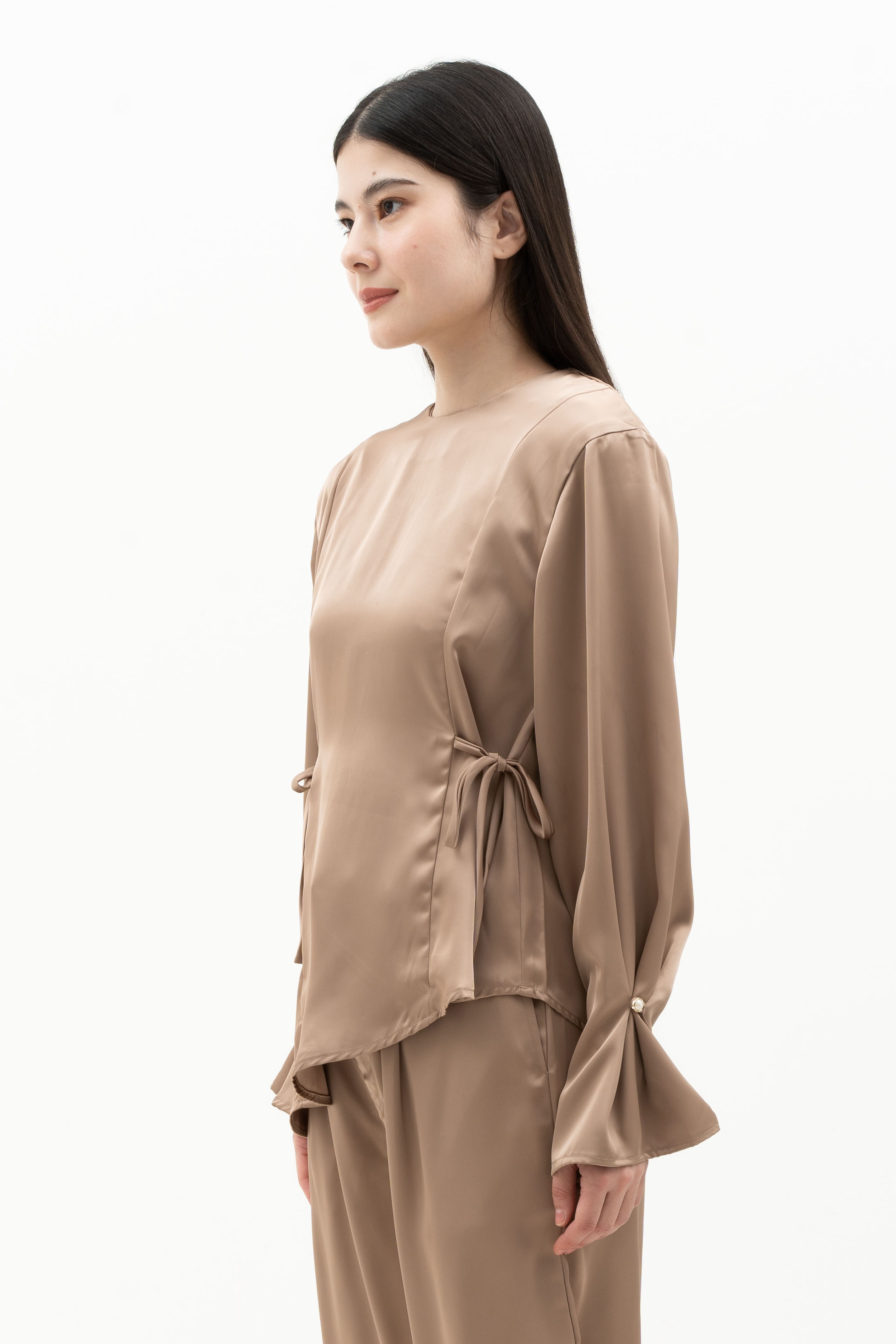 LEONOR SET - Silk Long Sleeve Top & High-Waist Pants